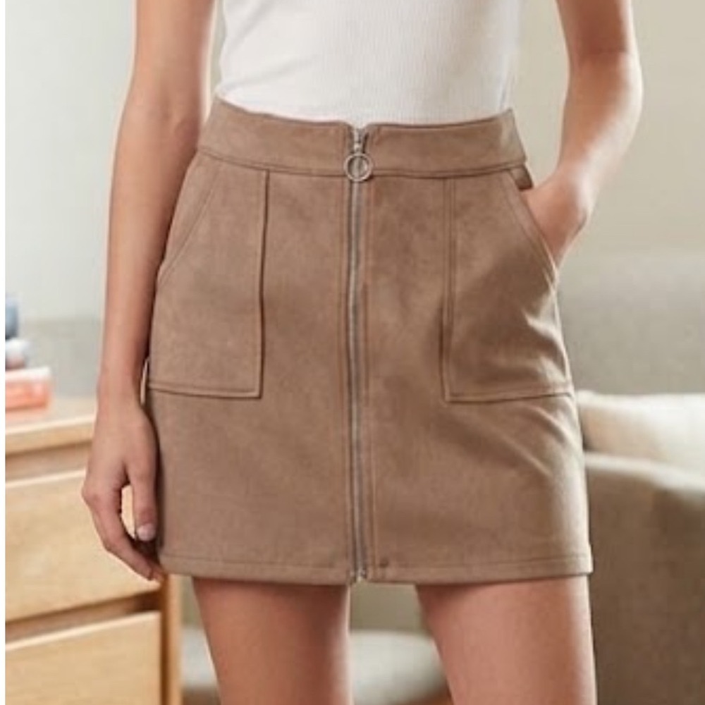 Maurices Tan Faux Suede Zip Front Mini Skirt with Pockets Size 2